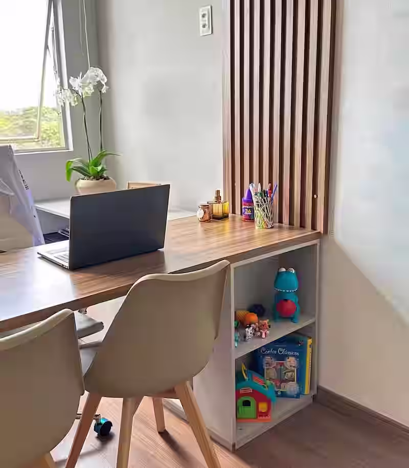 Ambiente acolhedor para mães e bebês no consultório em BH